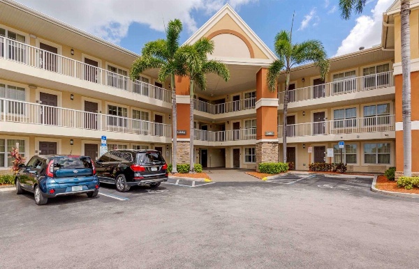 Extended Stay America Suites - Fort Lauderdale - Cypress Creek - Andrews Ave. image 3